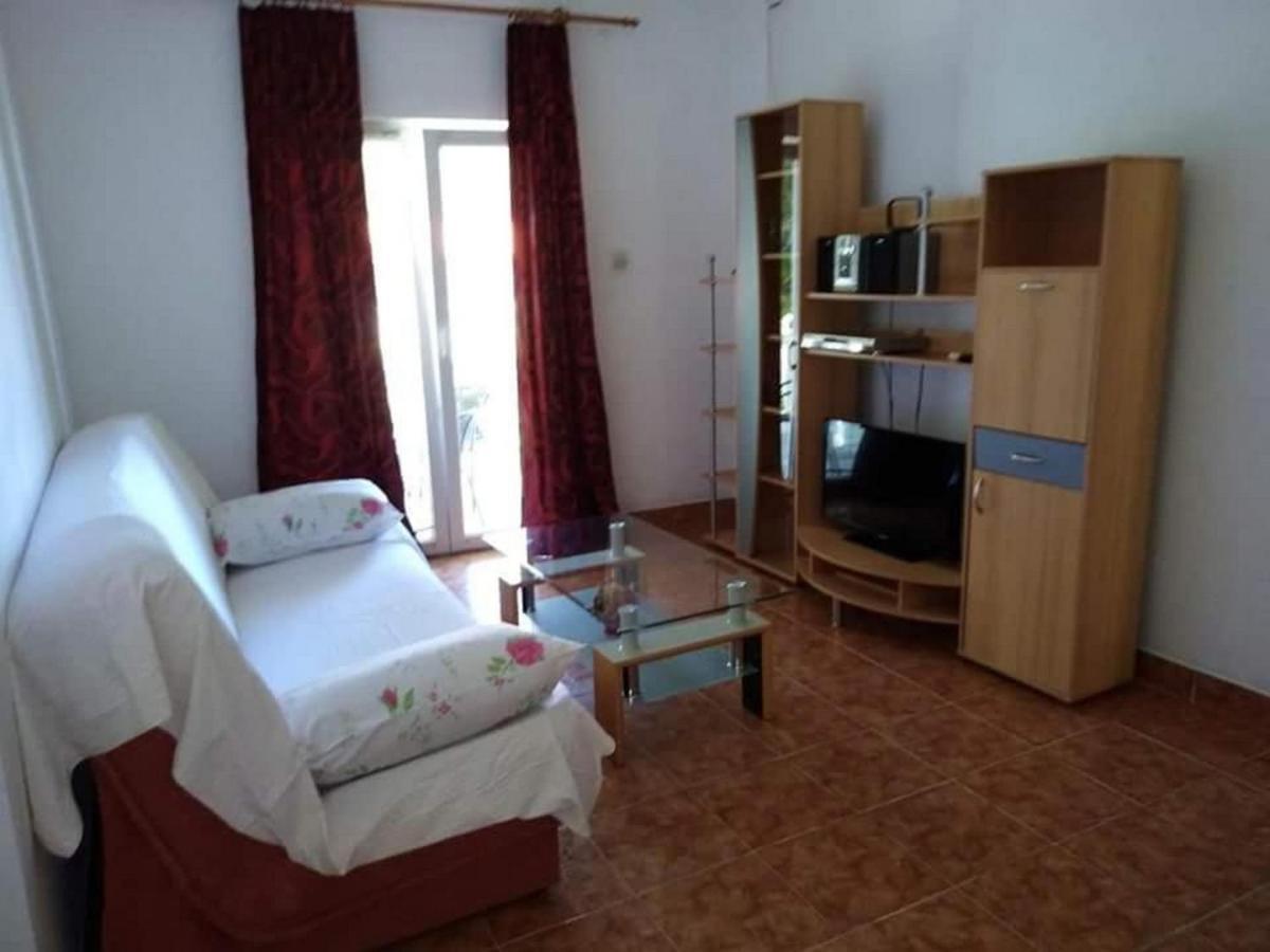 Apartments Miocic Ražanac Екстериор снимка