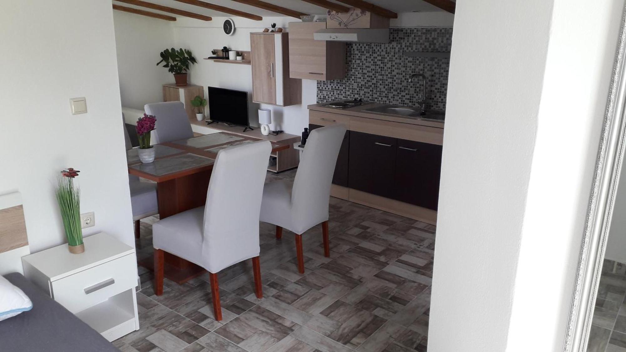 Apartments Miocic Ražanac Екстериор снимка