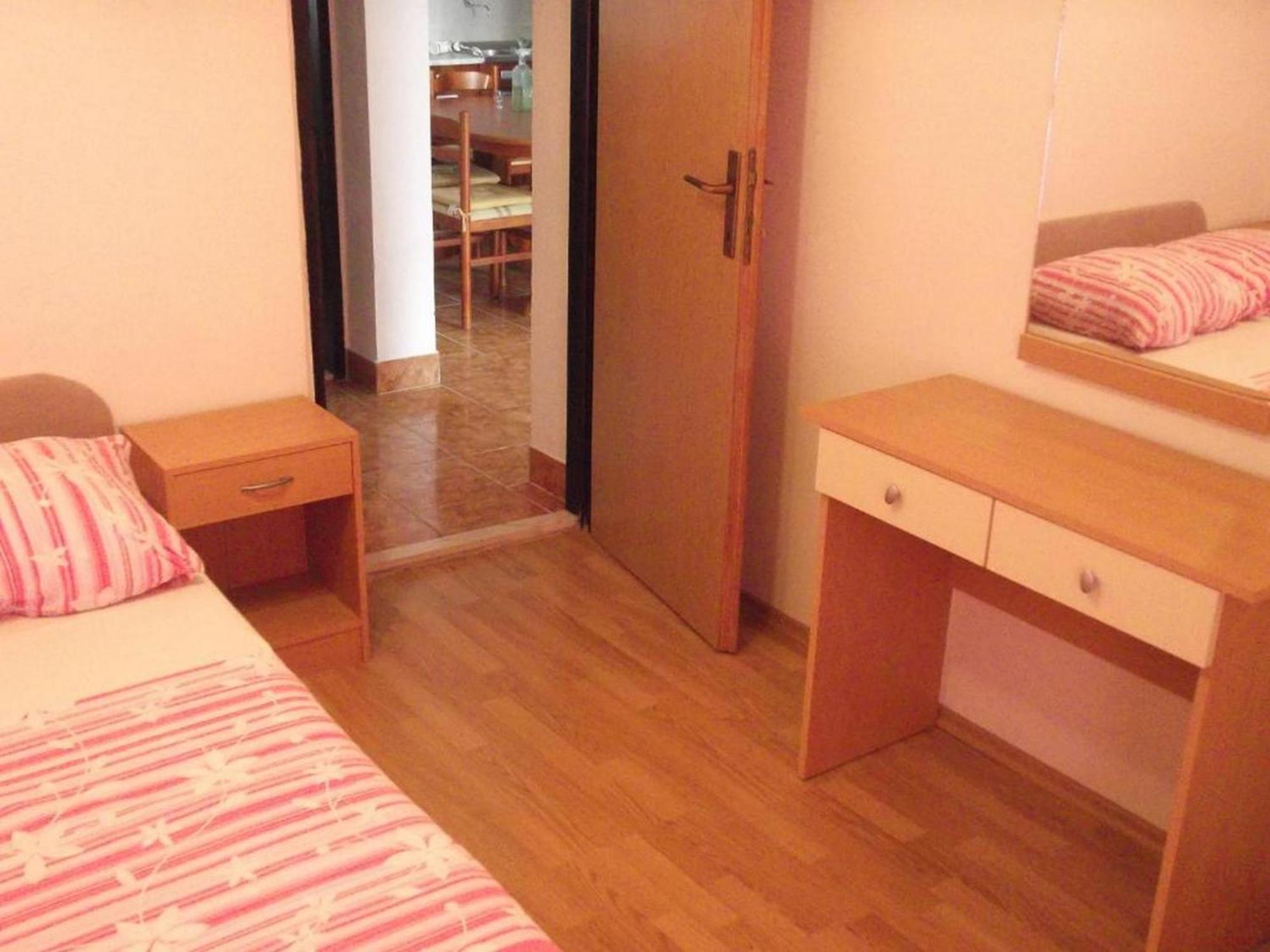 Apartments Miocic Ražanac Стая снимка