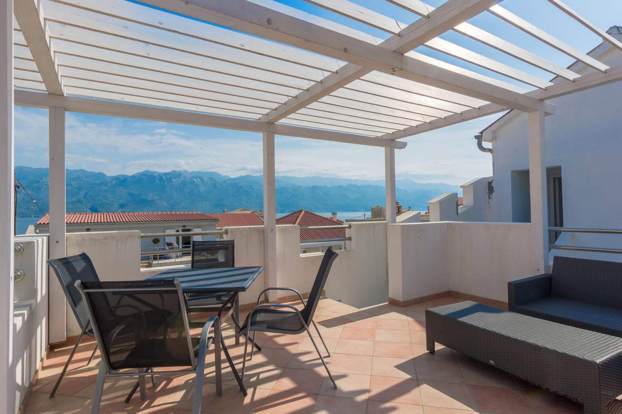 Apartments Miocic Ražanac Екстериор снимка
